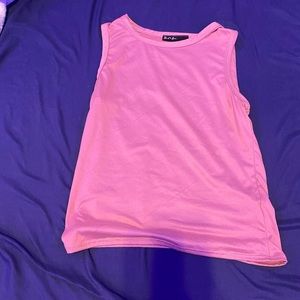 semi cropped halter tank!